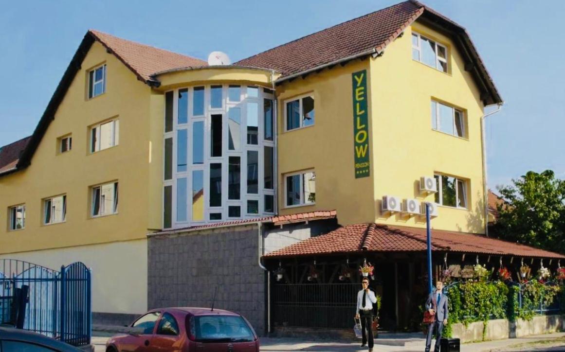 Pension Yellow Temeşvar Dış mekan fotoğraf