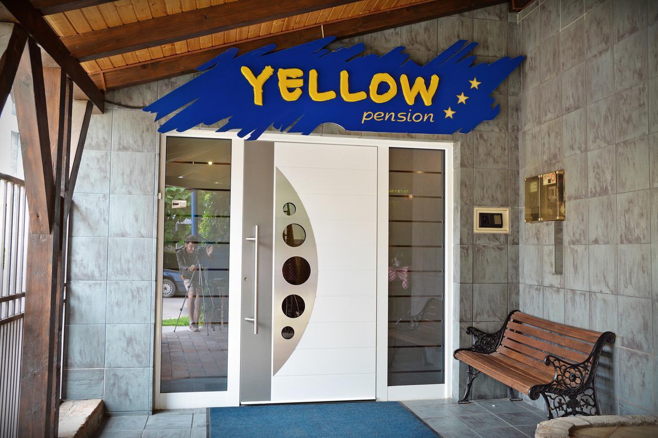 Pension Yellow Temeşvar Dış mekan fotoğraf